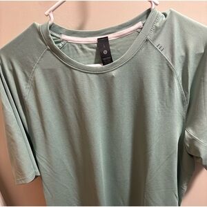Lululemon License to Train Short Sleeve Shirt